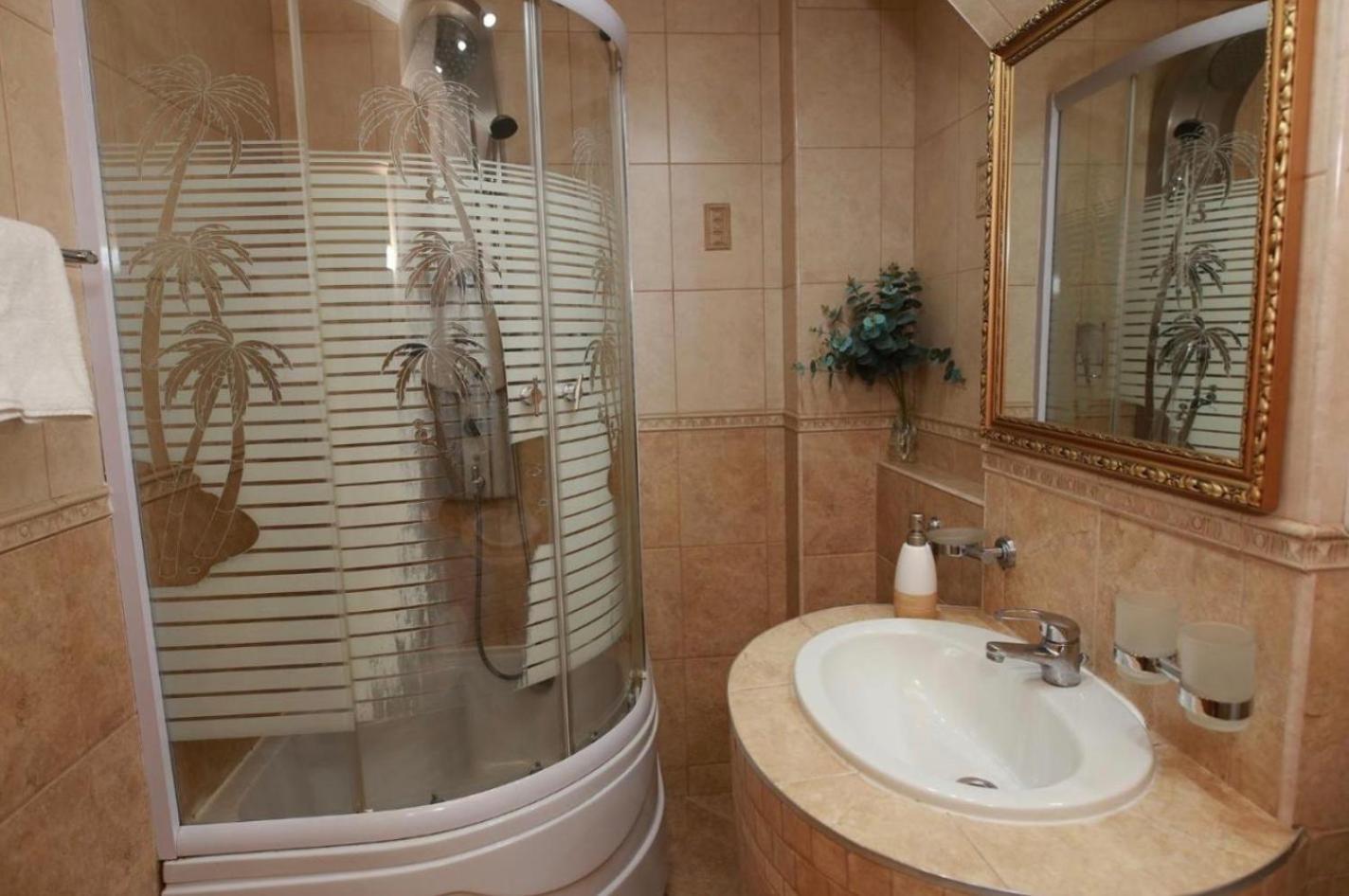 Hotel-Pensiunea Zefir Timişoara Exteriör bild