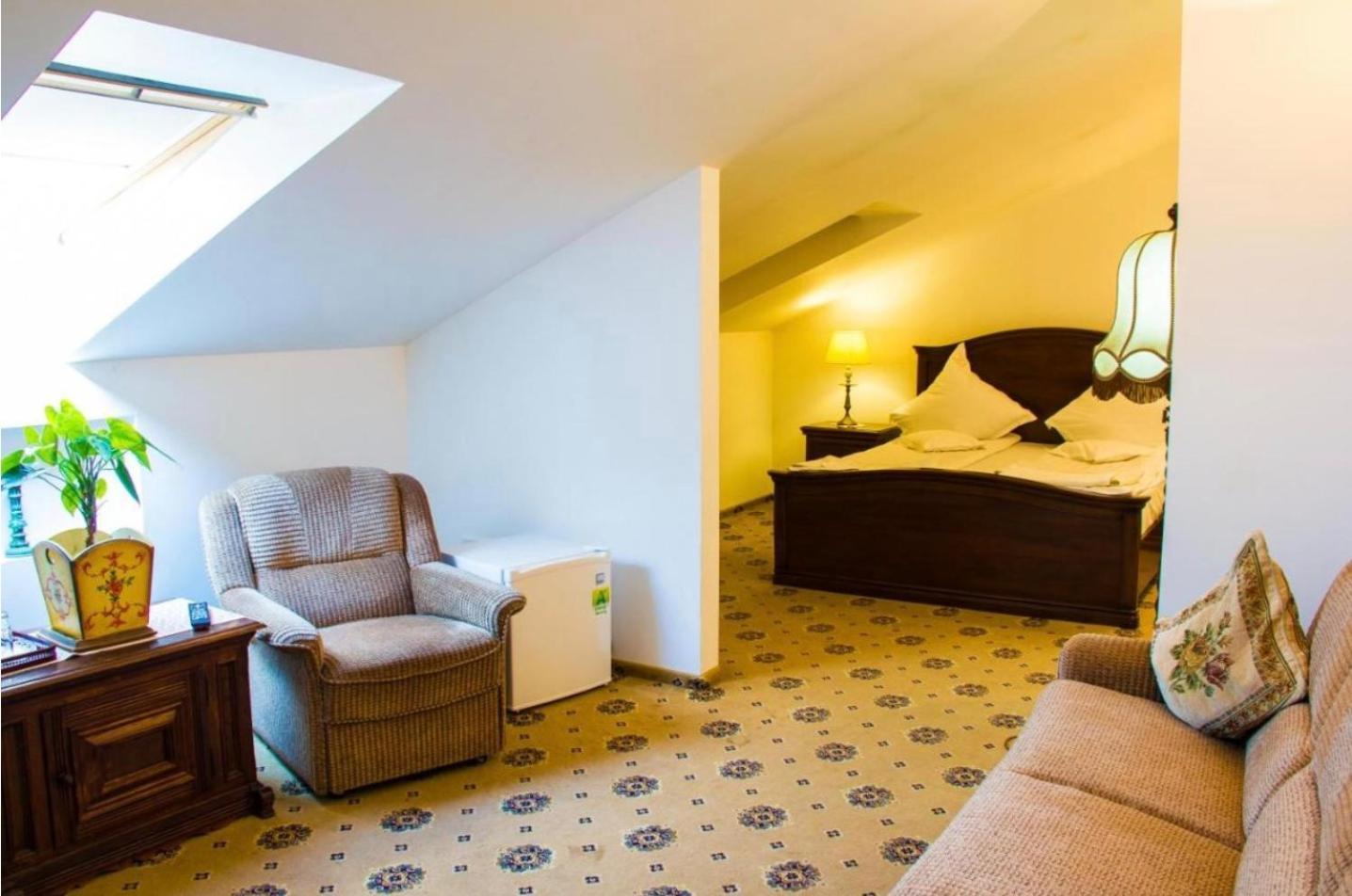 Hotel-Pensiunea Zefir Timişoara Exteriör bild
